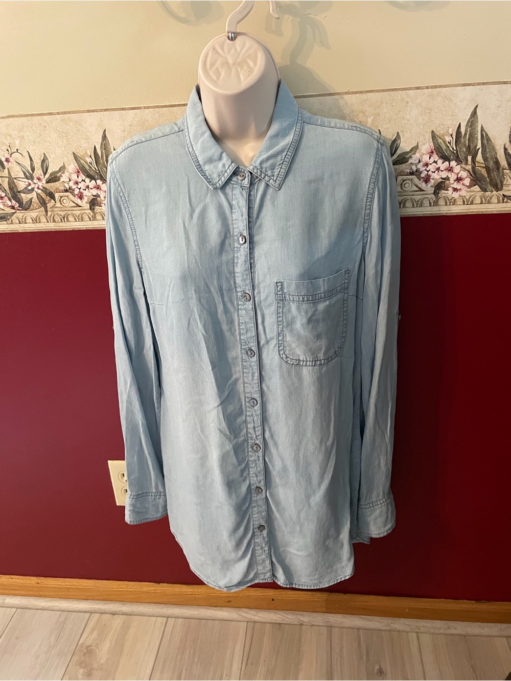 Light Wash Women's Button-Down Denim Shirt - Casual Long Sleeve